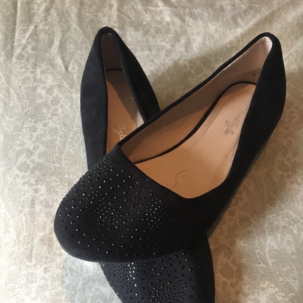 Black flats